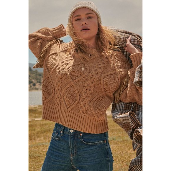 WARMS MY SOUL CABLE KNIT FRINGE SWEATER - Picture 4 of 5